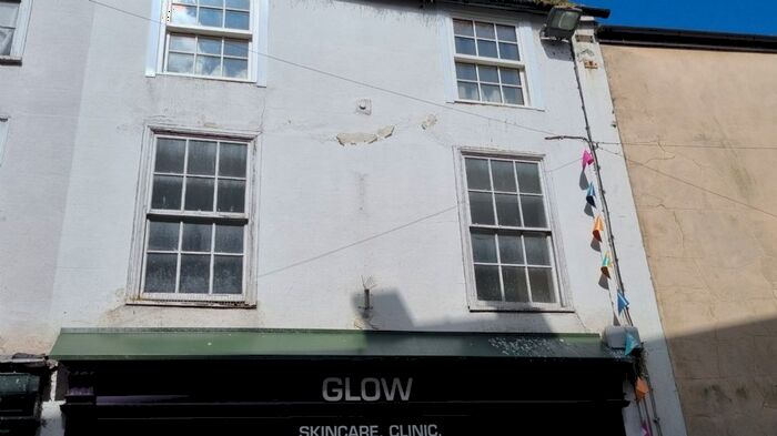 1 Bedroom Flat To Rent In Town Street, Shepton Mallet, BA4