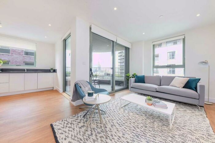 2 Bedroom Flat To Rent In Green Street, North Acton, NW10