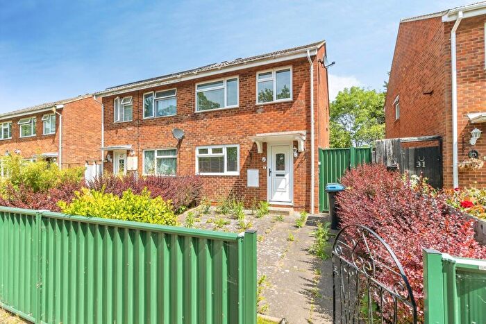 3 Bedroom Semi Detached House For Sale In Kents Road, Stantonbury, Milton Keynes, Buckinghamshire, MK14