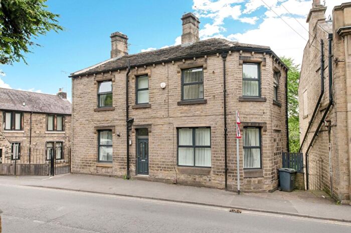 3 Bedroom Character Property For Sale In Riverside House, Eastgate, Honley, HD9