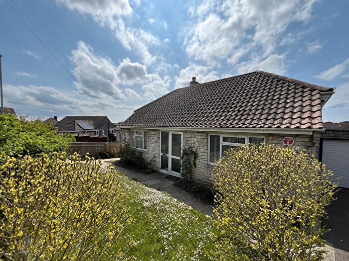 2 Bedroom Bungalow To Rent In Two Bedroom Bungalow - Radipole, DT3