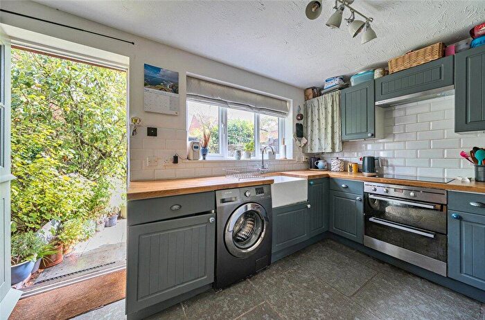 3 Bedroom End Of Terrace House For Sale In Neville Drive, Romsey, Hampshire, SO51