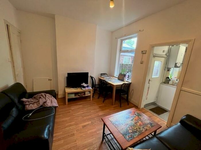 4 Bedroom Terraced House To Rent In Hubert Road, Selly Oak, Birmingham, B29