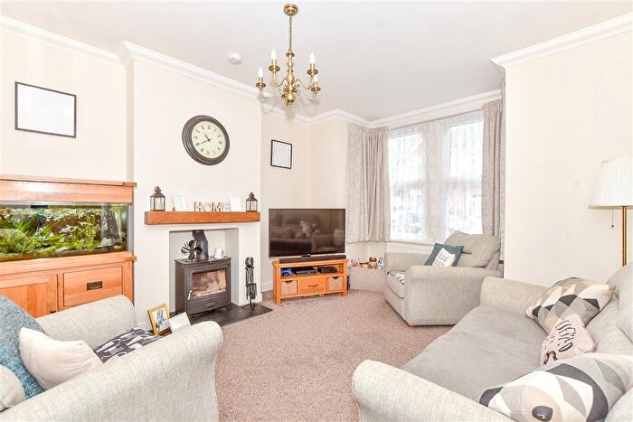 3 Bedroom Terraced House For Sale In Kenyon Road, Portsmouth, Hampshire, PO2