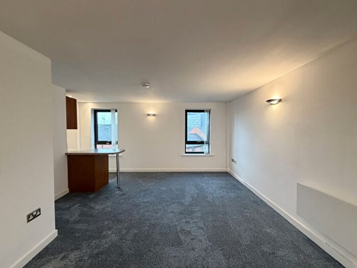 2 Bedroom Flat To Rent In Whittles Croft, Ducie Street, Manchester, M1