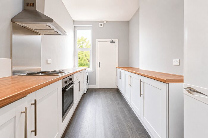 5 Bedroom Terraced House To Rent In High Street, Staple Hill, BS16
