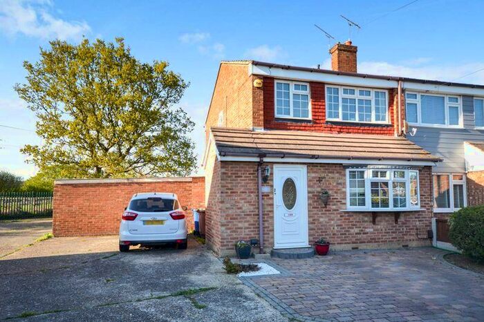 3 Bedroom End Of Terrace House To Rent In Hobhouse Road, Stanford-Le-Hope, SS17