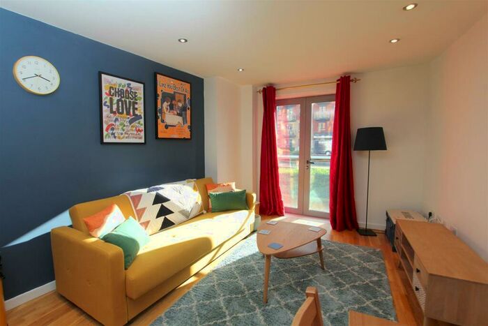 1 Bedroom Flat To Rent In Santorini, City Island, LS12