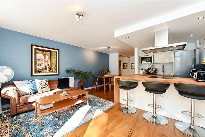 2 Bedroom Flat For Sale In Lanark Road, Maida Vale, W9