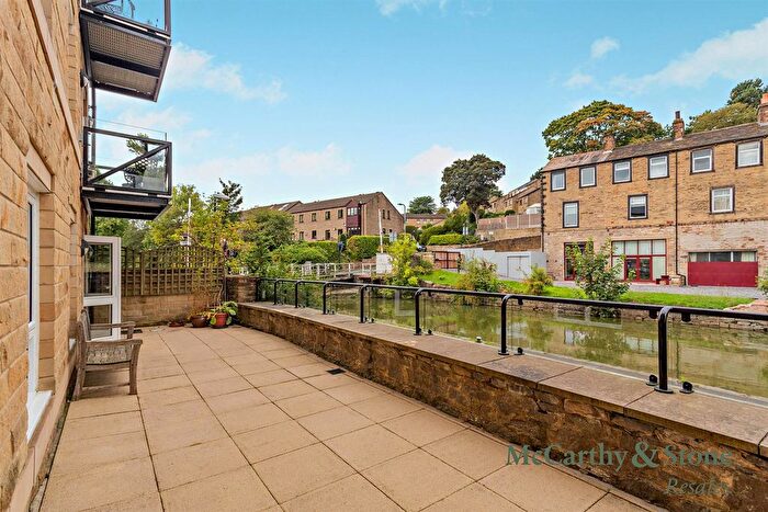 2 Bedroom Flat For Sale In Mallory Court, Brewery Lane, Skipton, BD23