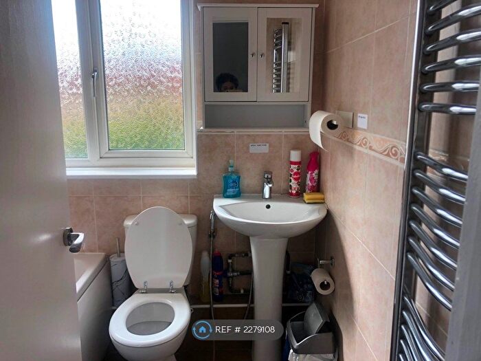 3 Bedroom Terraced House To Rent In Aynho Crescent, Northampton, NN2