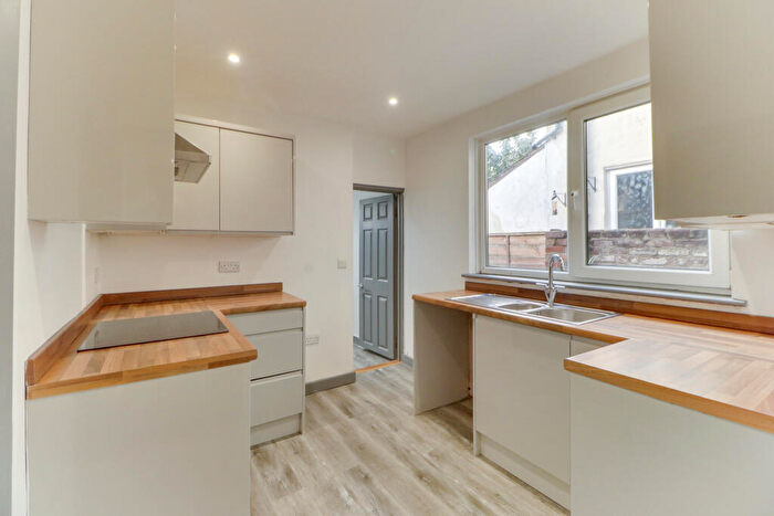 3 Bedroom Terraced House For Sale In Toronto Road, Portsmouth, PO2