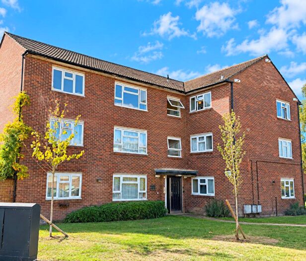 1 Bedroom Flat For Sale In Tower Road, Ware, SG12