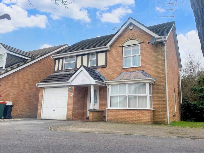 4 Bedroom House To Rent In Oak Tree Drive, Rogerstone, Newport, NP10