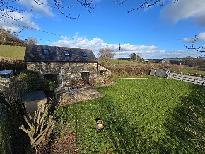 2 Bedroom Barn Conversion For Sale In Lawhitton, Launceston, PL15