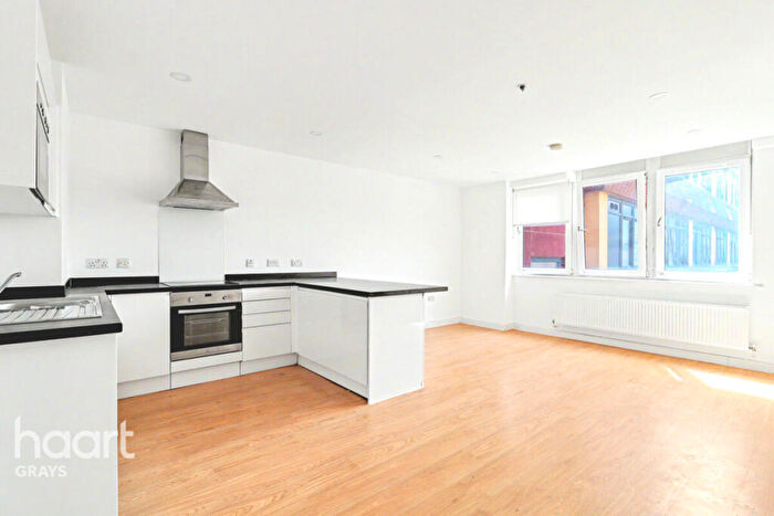 1 Bedroom Flat To Rent In Cherrydown East, Basildon, SS16