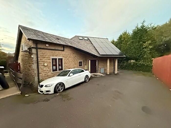 6 Bedroom Detached House For Sale In Stockhill Road, Greengates, Bradford, BD10