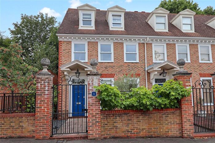 4 Bedroom End Of Terrace House For Sale In Tamerton Square, Woking, Surrey, GU22