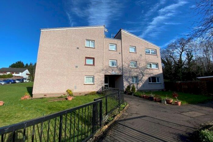 2 Bedroom Flat To Rent In Landemer Drive, Glasgow, G73