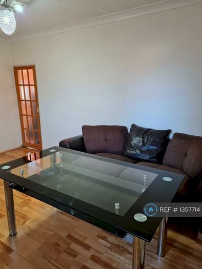 3 Bedroom End Of Terrace House To Rent In Broad Street, Dagenham, RM10