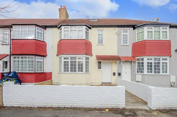 4 Bedroom End Of Terrace House To Rent In Phyllis Avenue, Merton, New Malden, KT3