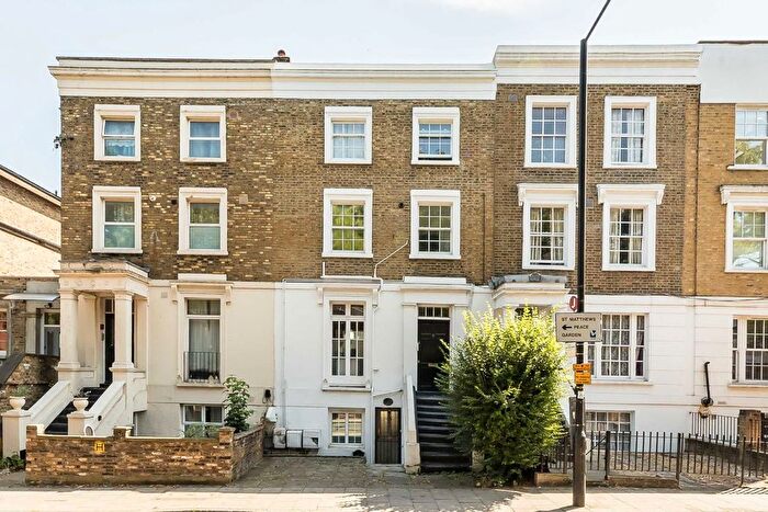 2 Bedroom Flat To Rent In Bedford Road, London, SW4