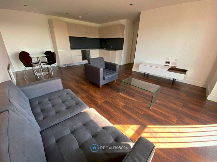 2 Bedroom Flat To Rent In Block B Wilburn Basin, Salford, M5