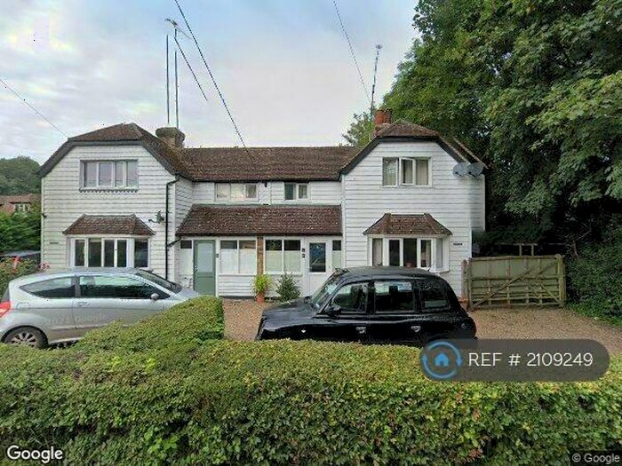 3 Bedroom Semi-Detached House To Rent In Hillside Cottages, Longfield, DA3