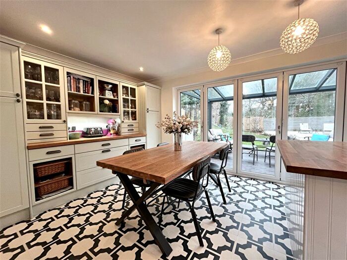 5 Bedroom Detached House For Sale In Estcots Drive, East Grinstead, West Sussex, RH19