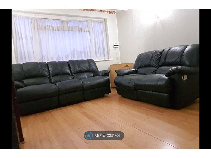 3 Bedroom Terraced House To Rent In Pitt Road, Thornton Heath, CR7