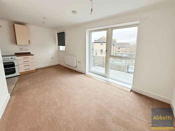 1 Bedroom Flat To Rent In Cranes Lane, Basildon, SS14