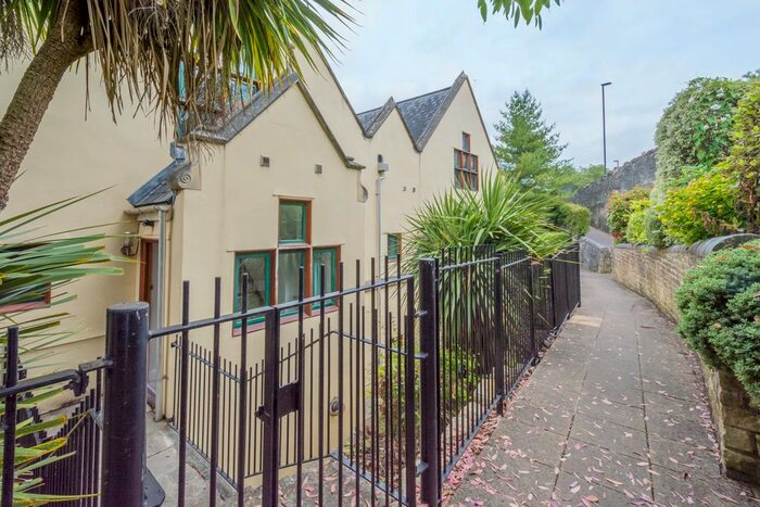 2 Bedroom Flat To Rent In Wells Road, Bath, BA2