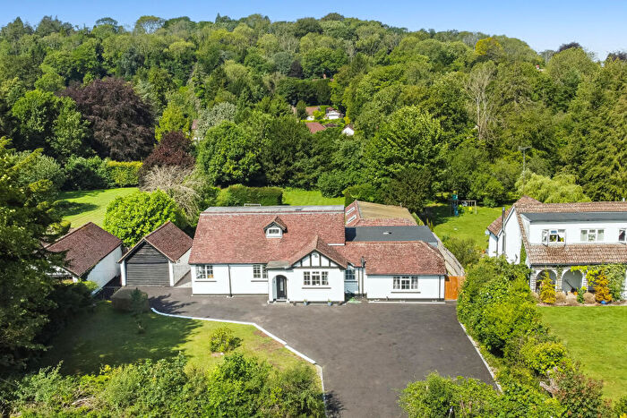 6 Bedroom House For Sale In Slines Oak Road, Caterham, CR3