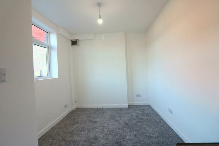 Studio To Rent In Sandringham Road, Intake, DN2
