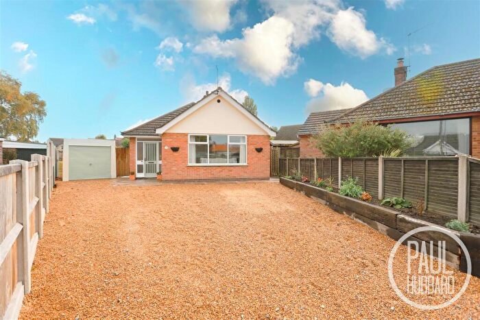 3 Bedroom Detached Bungalow For Sale In Walmer Close, Pakefield, NR33