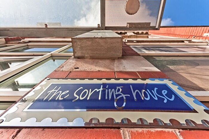 2 Bedroom Flat To Rent In The Sorting House, Newton Street, M1