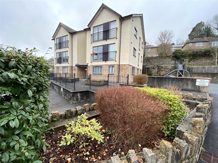 2 Bedroom Apartment To Rent In Tavistock, PL19