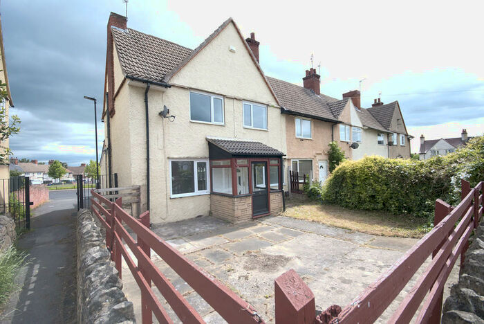 3 Bedroom End Of Terrace House To Rent In Marson Avenue, Woodlands, DN6