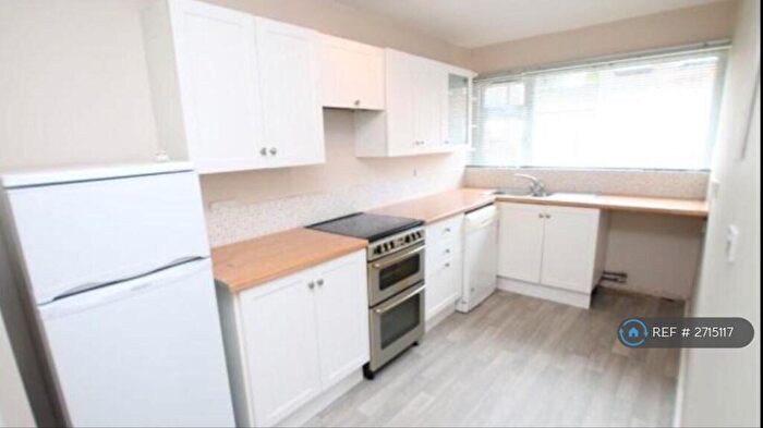 2 Bedroom Semi Detached House To Rent In South Knighton Road, Leicester, LE2