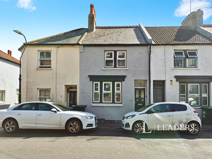 3 Bedroom Terraced House To Rent In Commercial Road, BN21