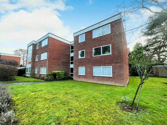 2 Bedroom Flat To Rent In Adare Drive, Styvechale, Coventry, CV3