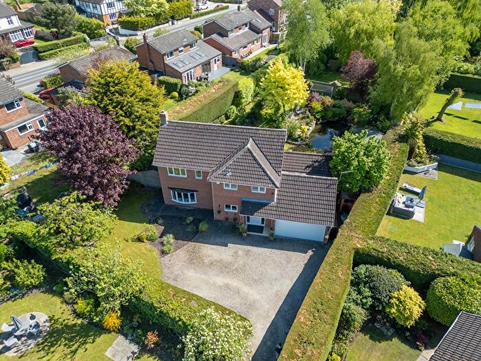 4 Bedroom Detached House For Sale In Shilton Garth Close, Earswick, York, YO32
