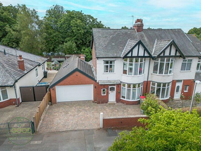 4 Bedroom Semi-Detached House For Sale In Beacon Grove, Preston, PR2