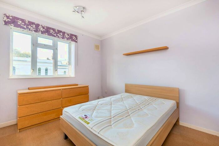 1 Bedroom Flat To Rent In Westbourne Grove, Portobello, London, W11