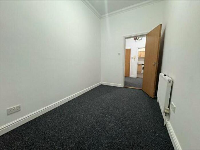 2 Bedroom Apartment To Rent In Alhambra Road, Southsea, PO4