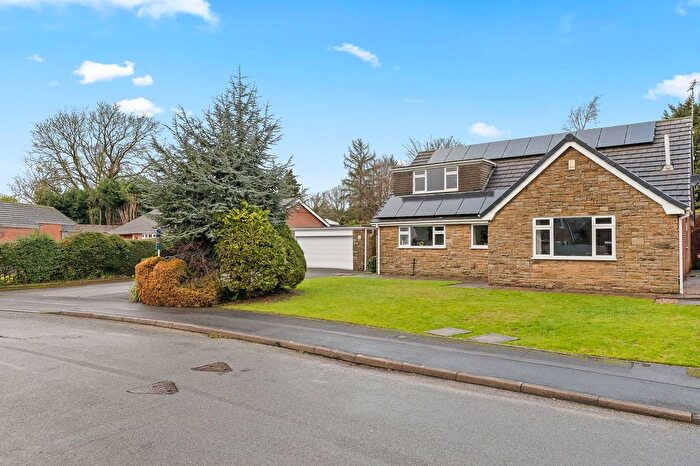 4 Bedroom Bungalow For Sale In Hayfield Close, Wingerworth, Chesterfield, S42