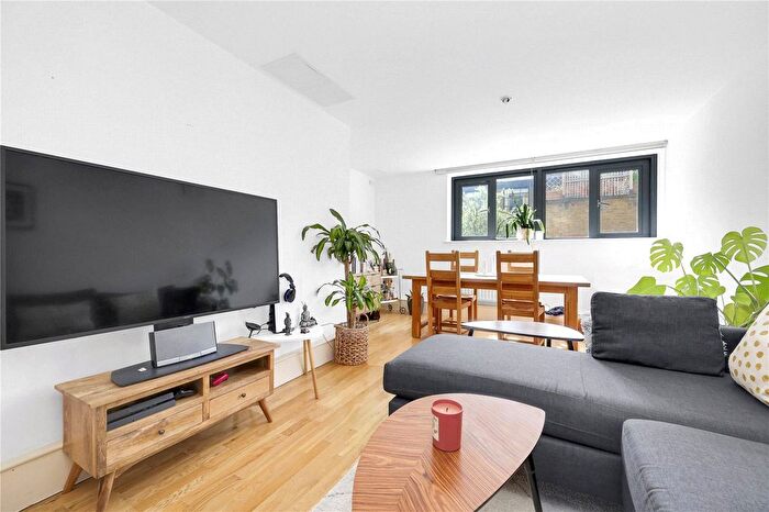 2 Bedroom Flat To Rent In Curtain Road, Shoreditch, EC2A