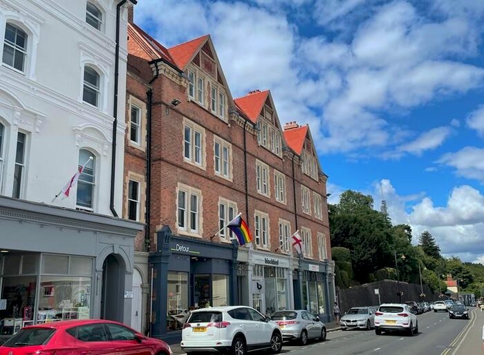 3 Bedroom Flat To Rent In A Queens Drive, Malvern, Worcestershire, WR14