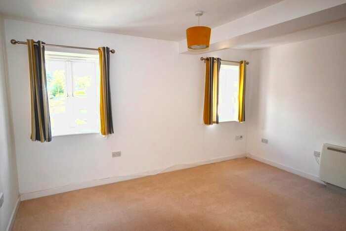 1 Bedroom Flat To Rent In Cowick Street, St. Thomas, Exeter, EX4