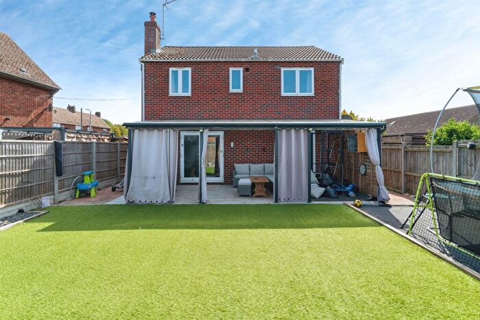 4 Bedroom Detached House For Sale In Perry Close, Haddenham, Ely, CB6